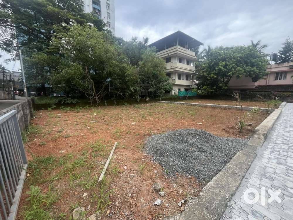 3,4 CENTS PLOTS FOR SALE AT KAKKANAD ALAPPAT NAGAR 16 LACKS PER CENT