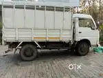 Mahindra jayo