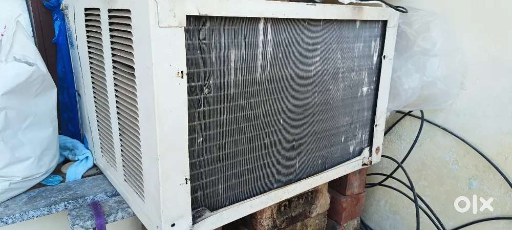 1 ton good condition window ac 3 star