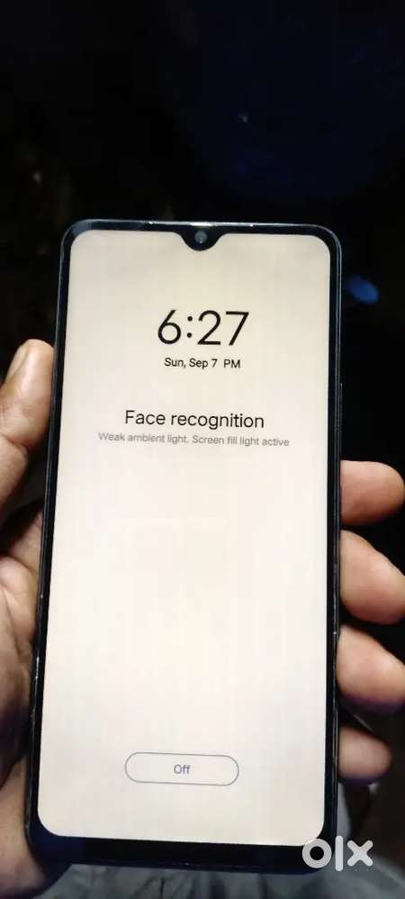 Phone bechana hai