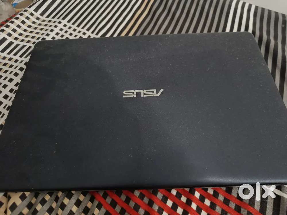 Laptop 15.6 weight 1.7 kg
