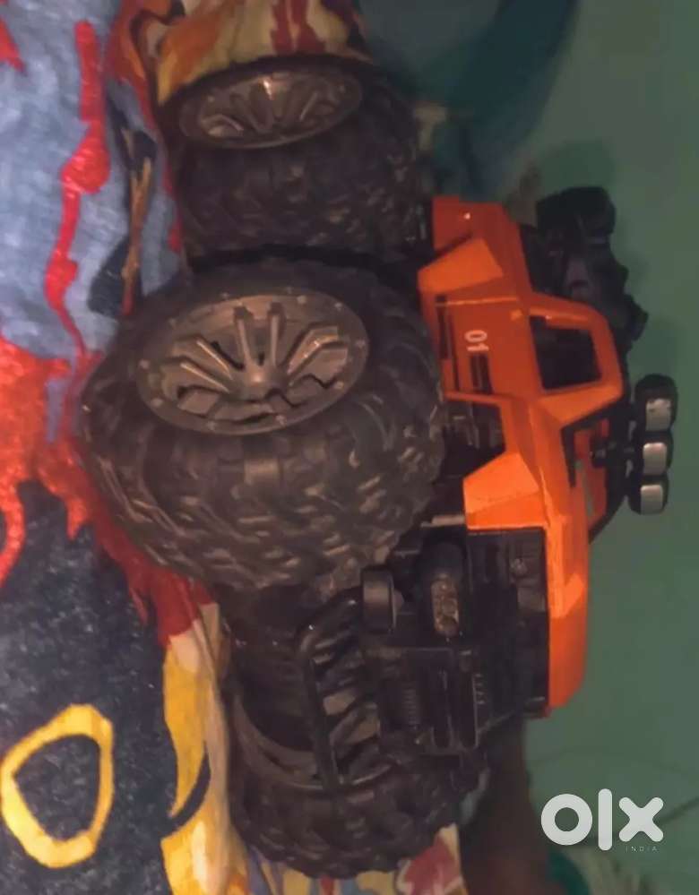 4X4 RC MONSTER CAR