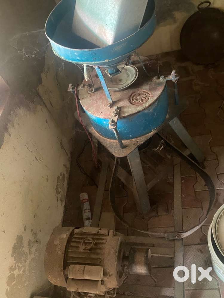 Atta chakki with motor in working condition