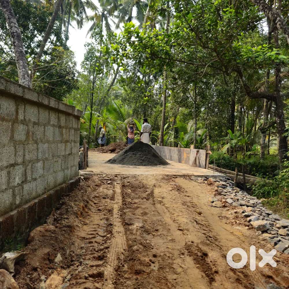 Plot for sale price negotiable