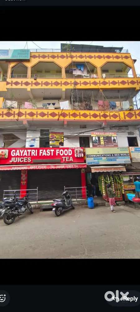 Commercial space for sale in 1st floor 1.30cr