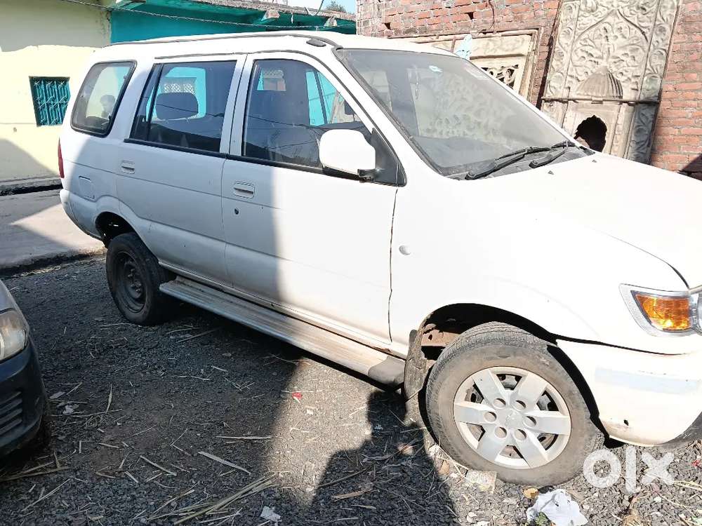 Chevrolet Tavera 2017 ( argent sell)