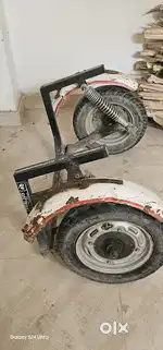Balancing wheels for scooty , especially for handicapped