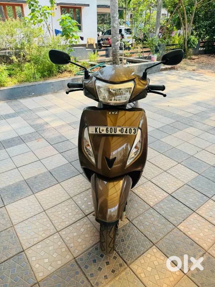 TVS Jupiter 2022 model single owner km17000