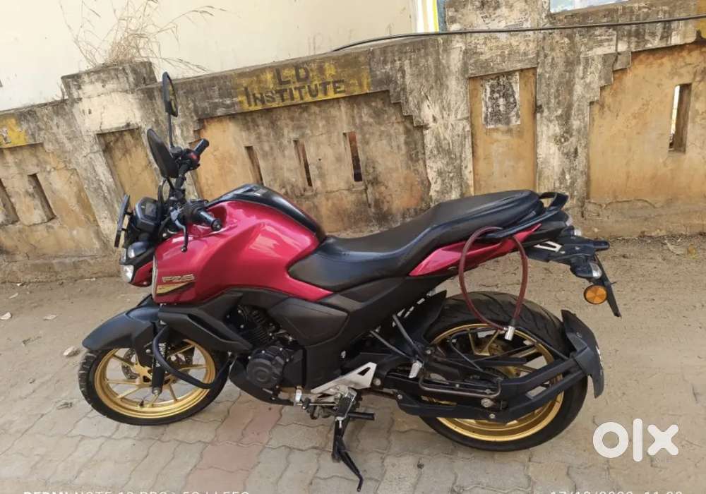 New Condition Yamaha FZS Top Deluxe Bluetooth Model Bike