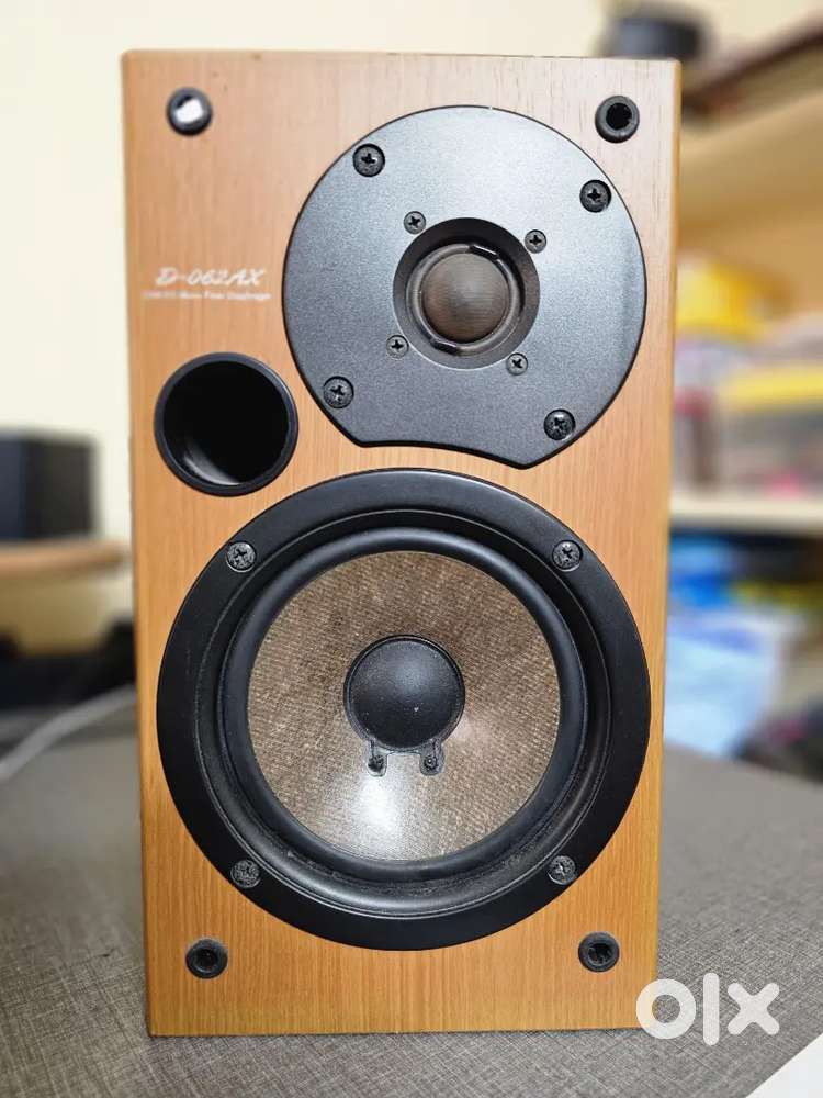 ONKYO Bookshelf Speakers Model D - 062AX