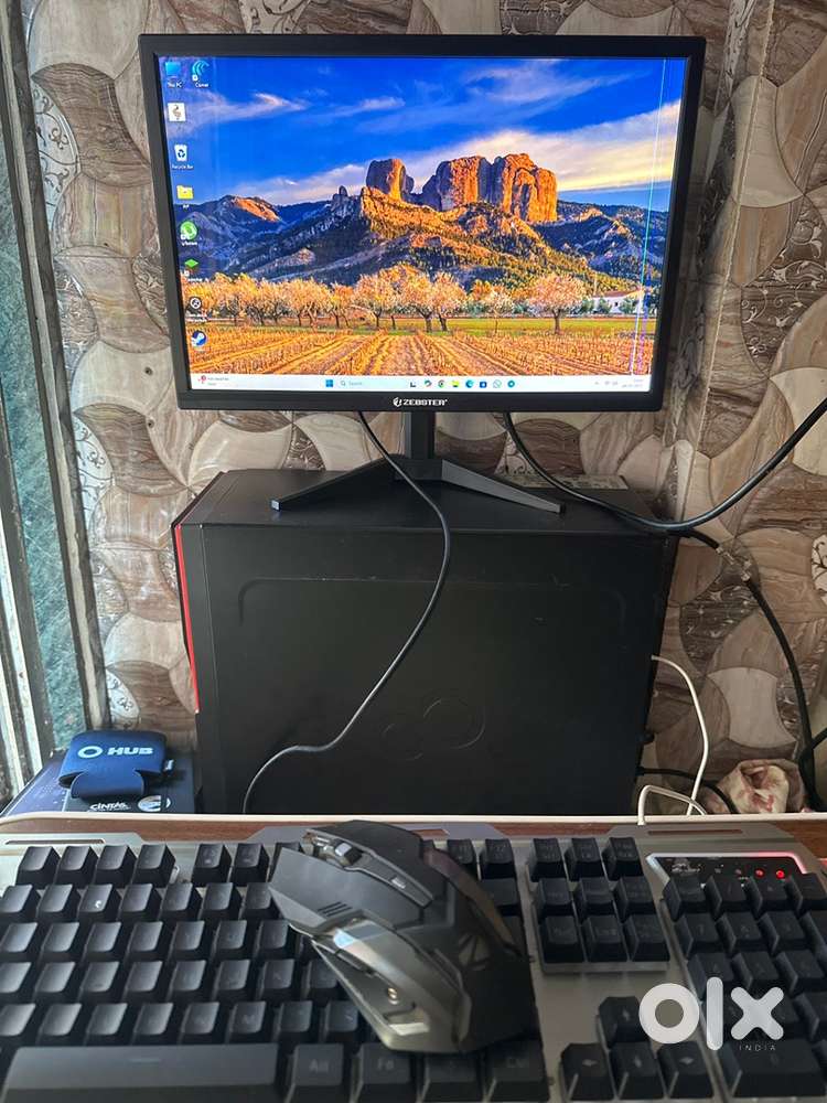 Complete Desktop set with wifi and wireless keyboard and mouse