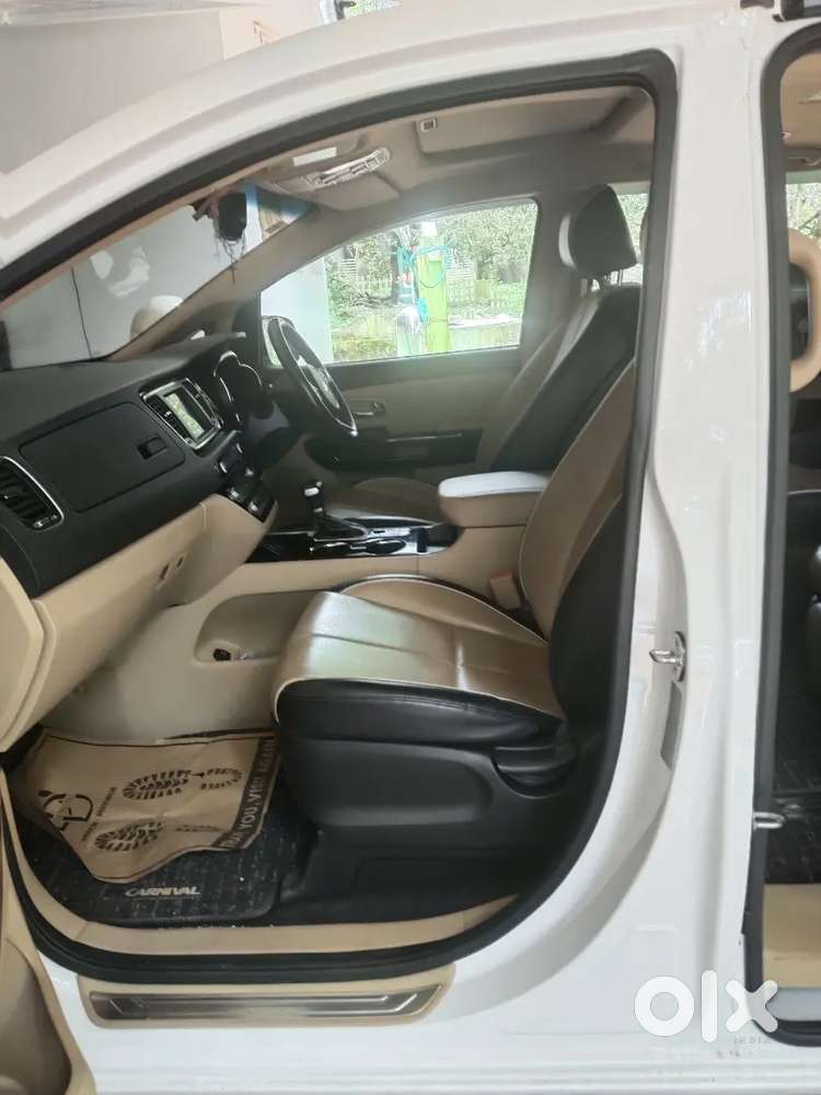Kia Carnival 2020 Diesel 49000 Km Driven