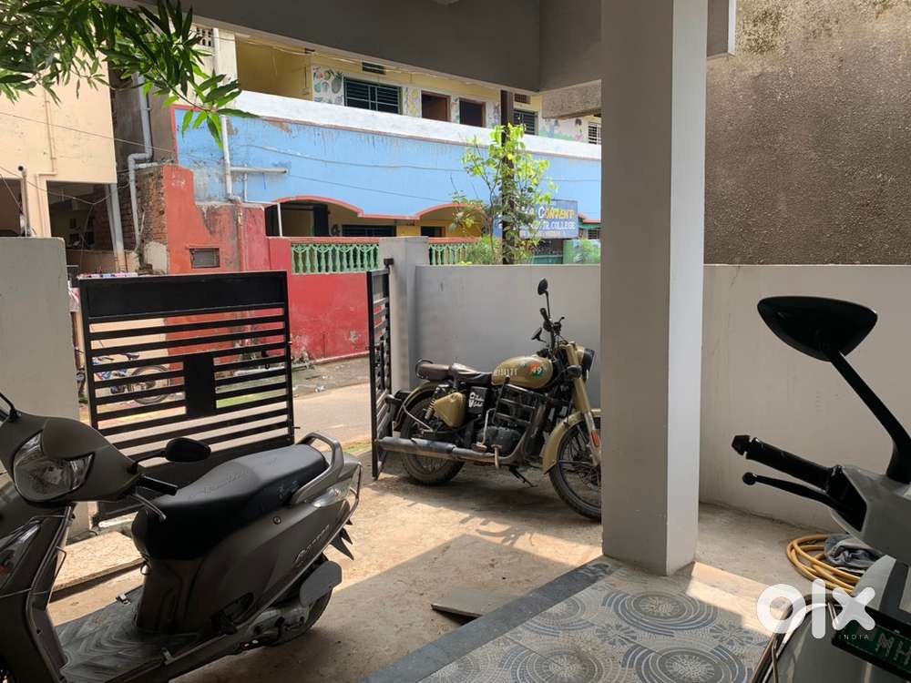 Urgent flatmate needed