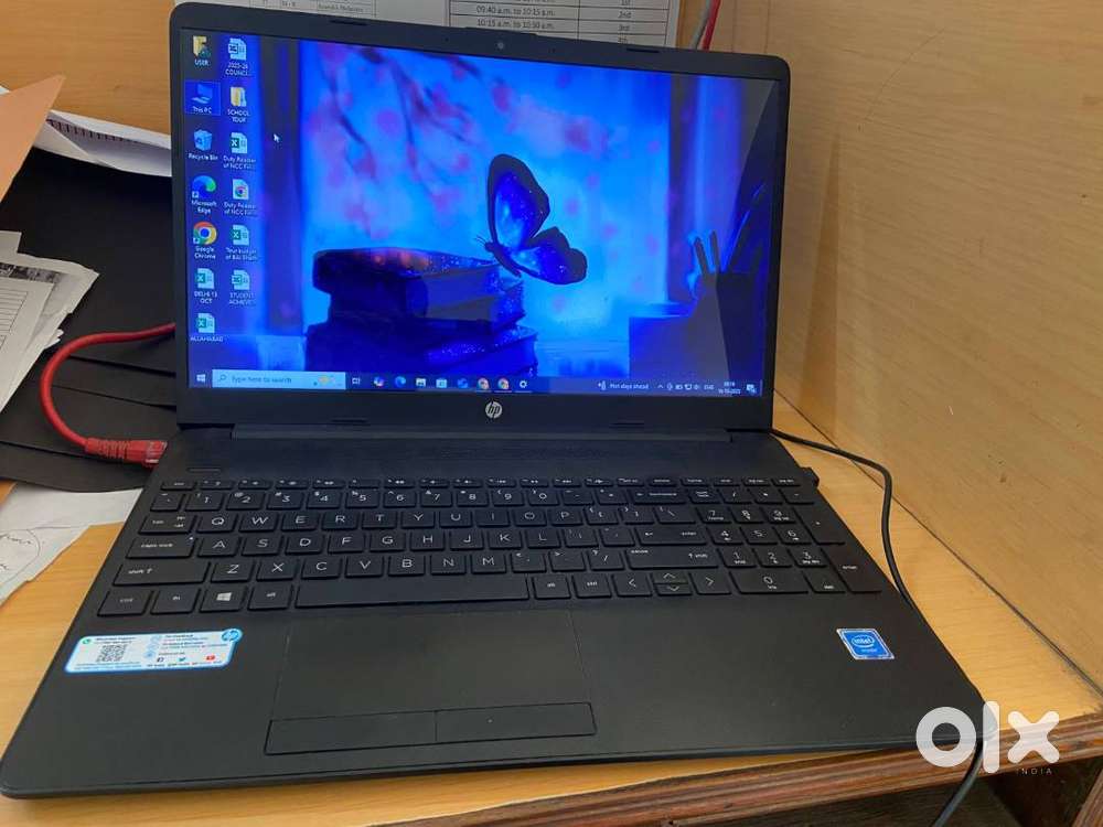 HP NOTEBOOK G8 8 GB RAM 256 SSD 1.5 YEAR OLD