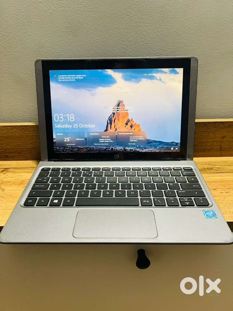 Hp pavilion x2 detachable touch screen laptop in good condition!