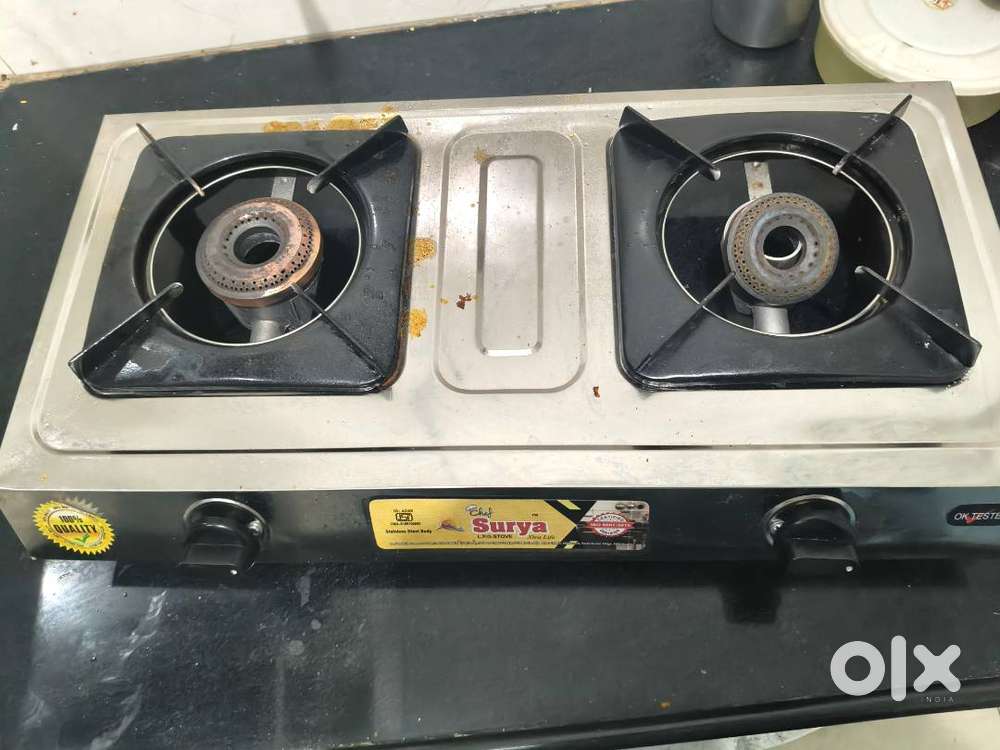 Surya Gas 2 burner flames