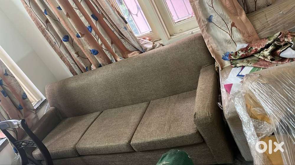 5 Seaters Brown/ Beige Sofa
