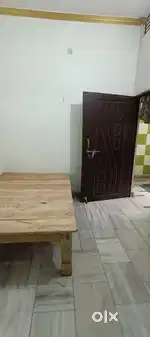 2 room kichan washroom sapret bhi mil jayega or ek room bhi mil jayega