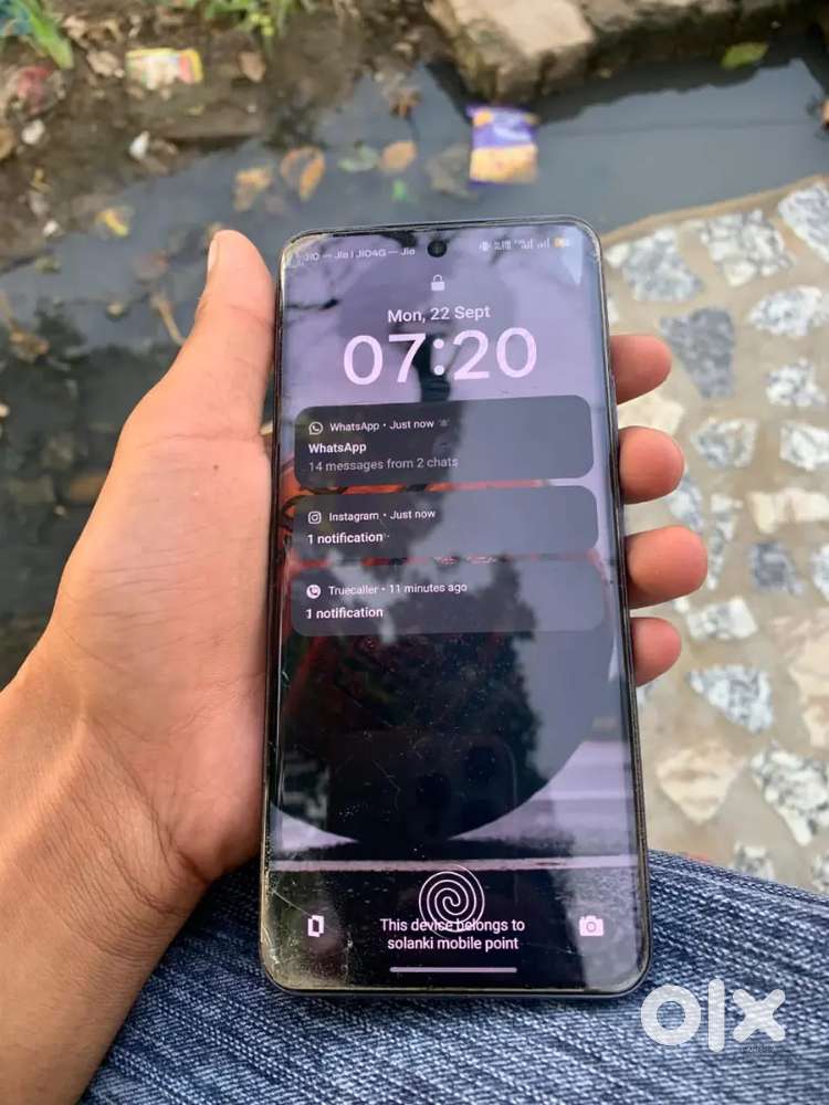 Oppo reno 12 5g (8/256) storage