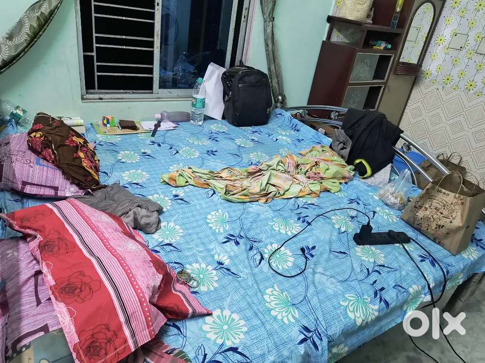 NEED A BENGALI ROOM MATE, RENT 2500/- HEAD