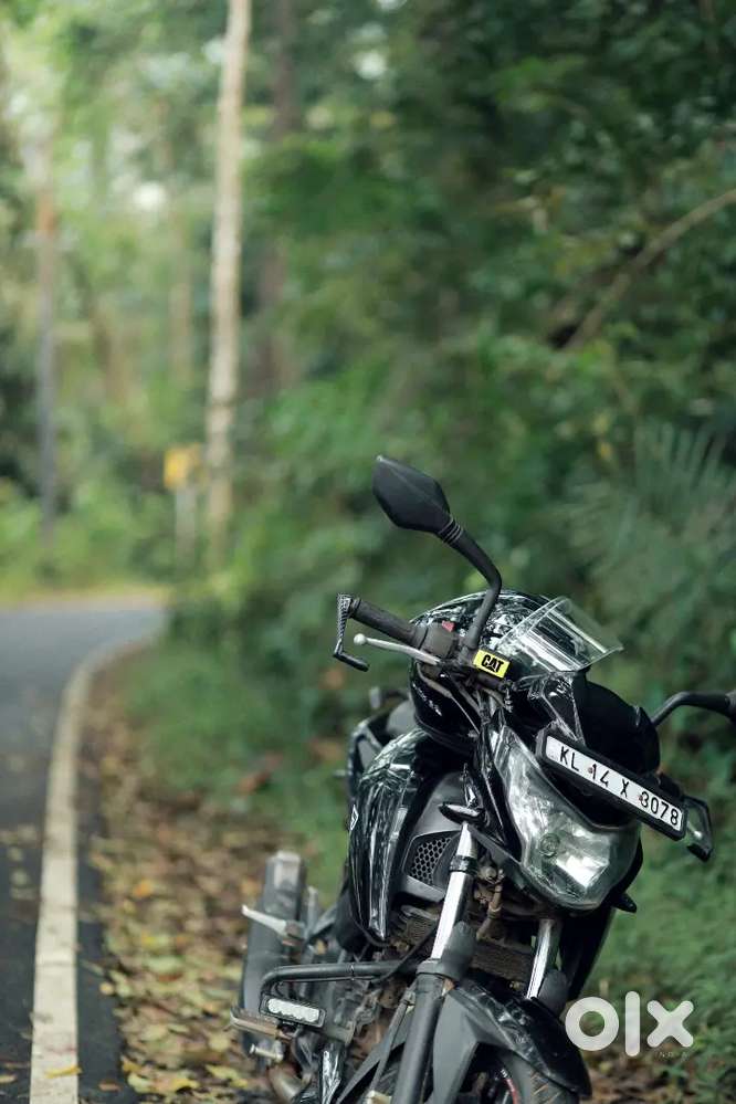 Apache rtr 200 4v