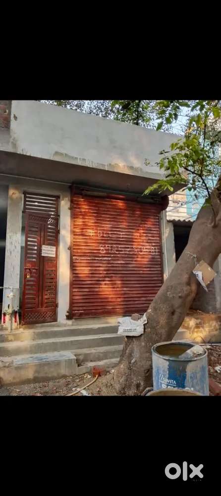Shop For rent