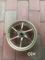 YAMAHA RAY ZR FRONT WHEEL AND DISC
