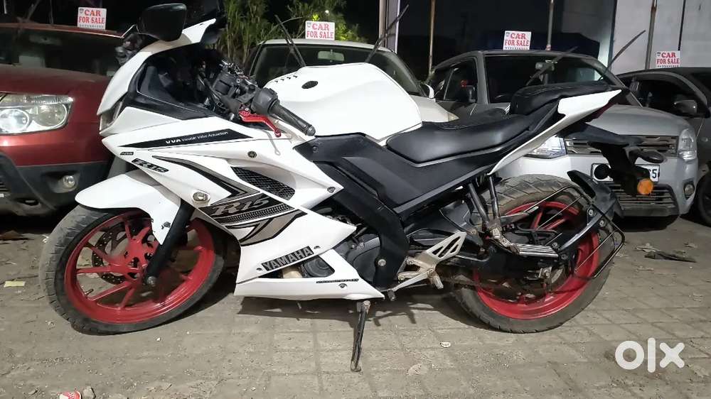 Yamaha R15