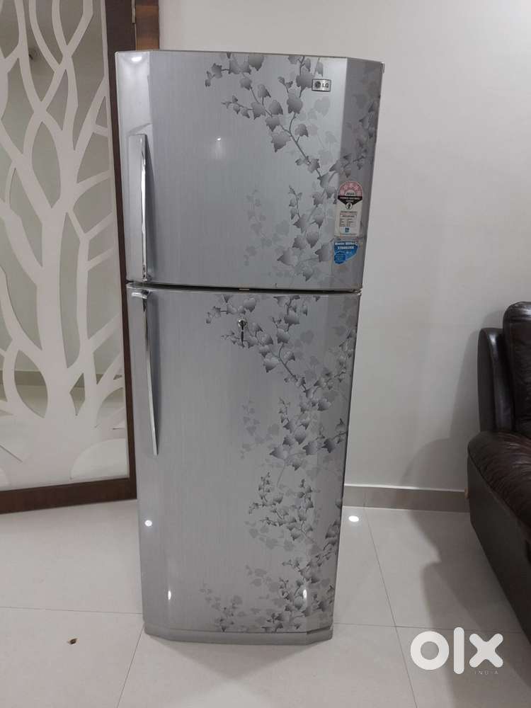 Double Door Refrigerator – Good Condition and micro oven