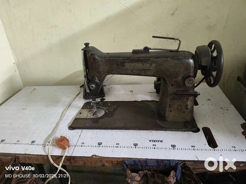 Big Renuka sewing machine