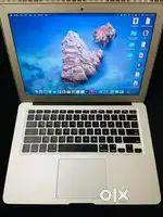 Macbook Air ( 13 inch, 2017 )