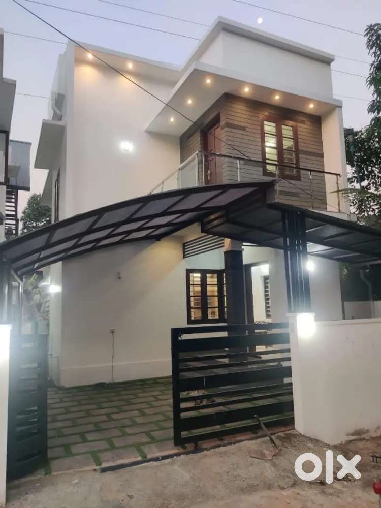 3 BHK INDIPENDENT HOUSE VILLA FOR SALE AT KAKKANAD vVIKASAVANI