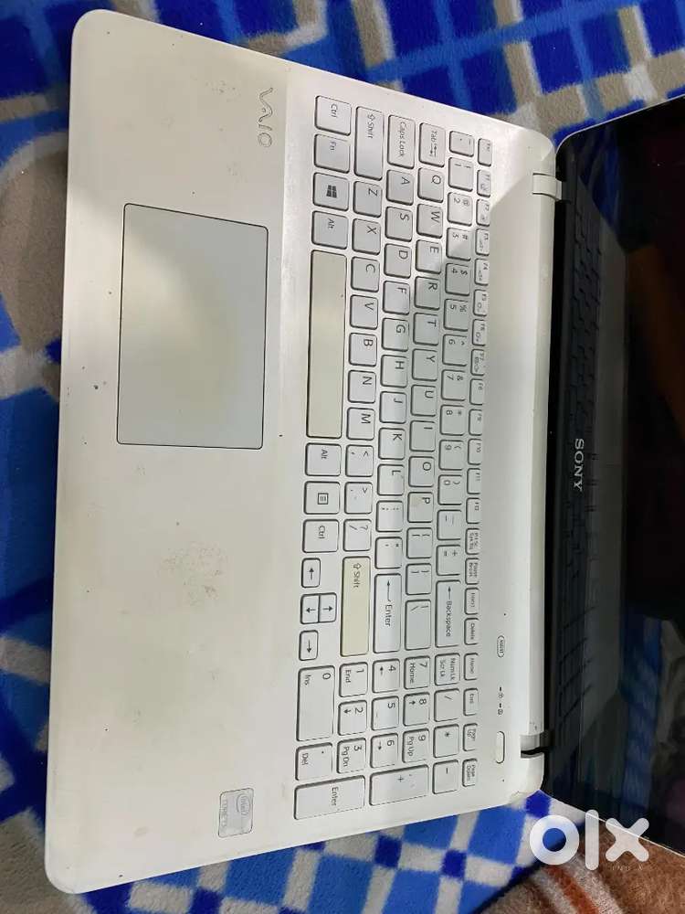 Sony laptop i3 processor 4gb ram 500gb hard disk ₹6500