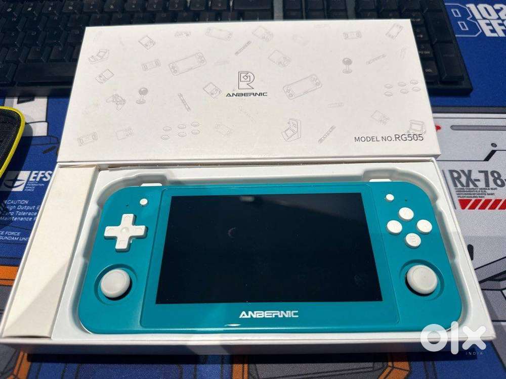 Anbernic RG505 Android gaming handheld console