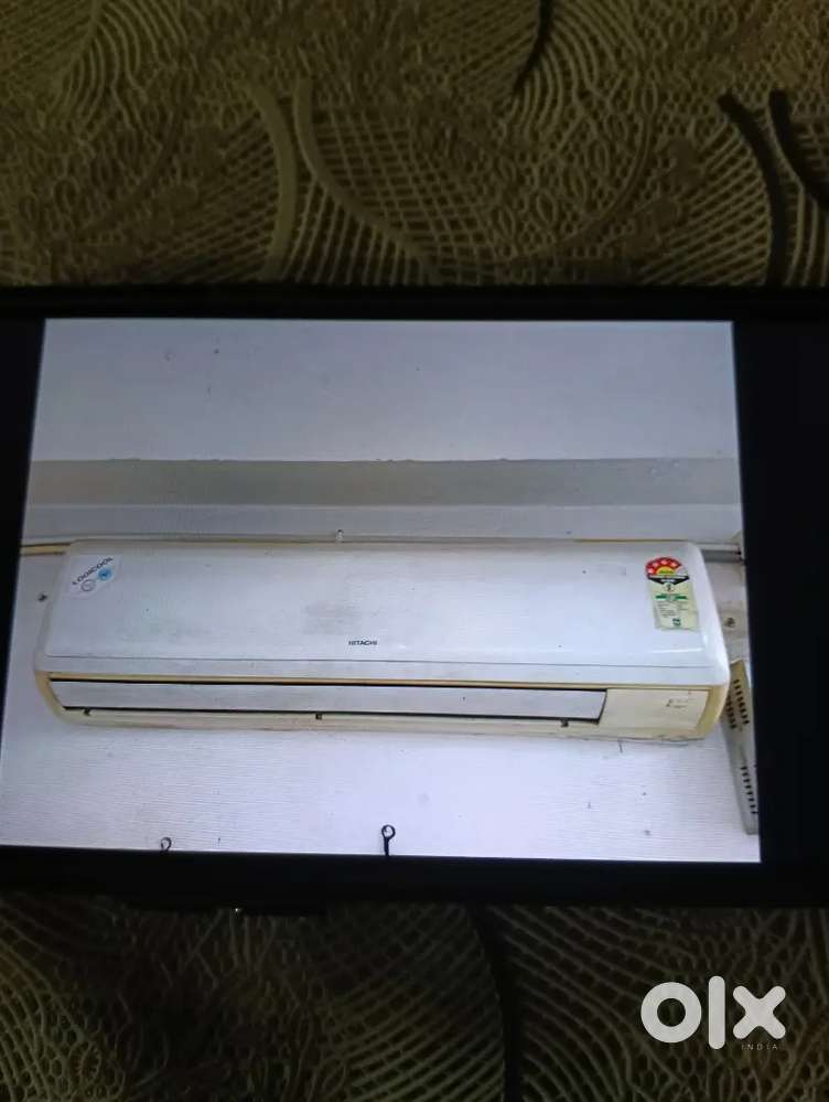 AIR CONDIONER 2 TON HITACHI SPLIT AC