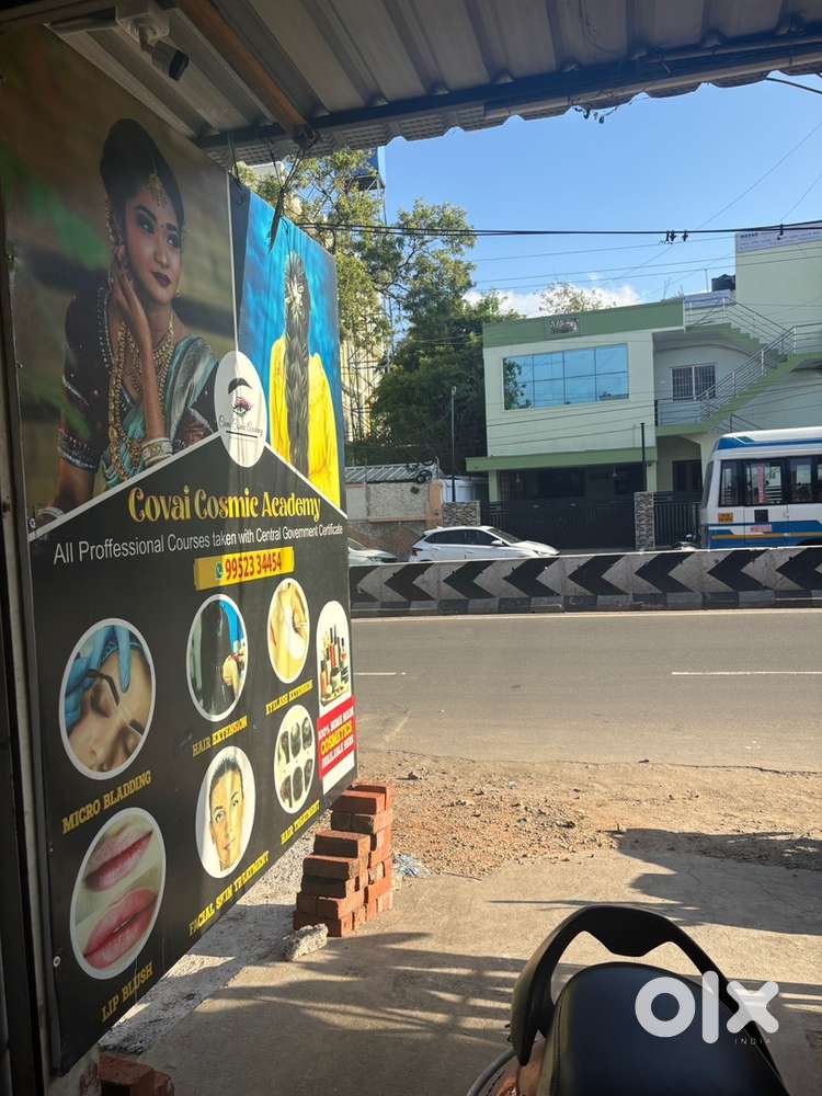 Fully furnised shop will all the equipments for beauty parlour,