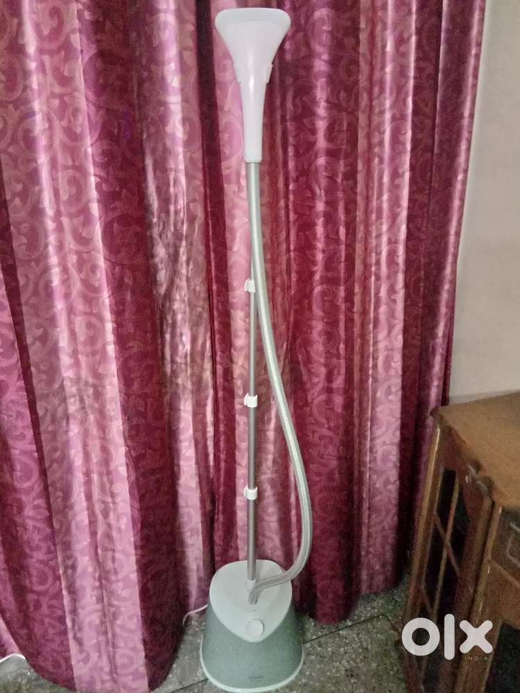 Brand new boxed Philips garment steamer