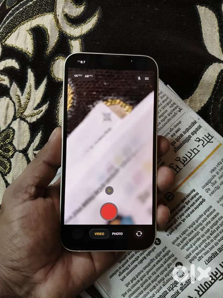 I phone 13 128 gb ek sal ho gaya he bill Box  he