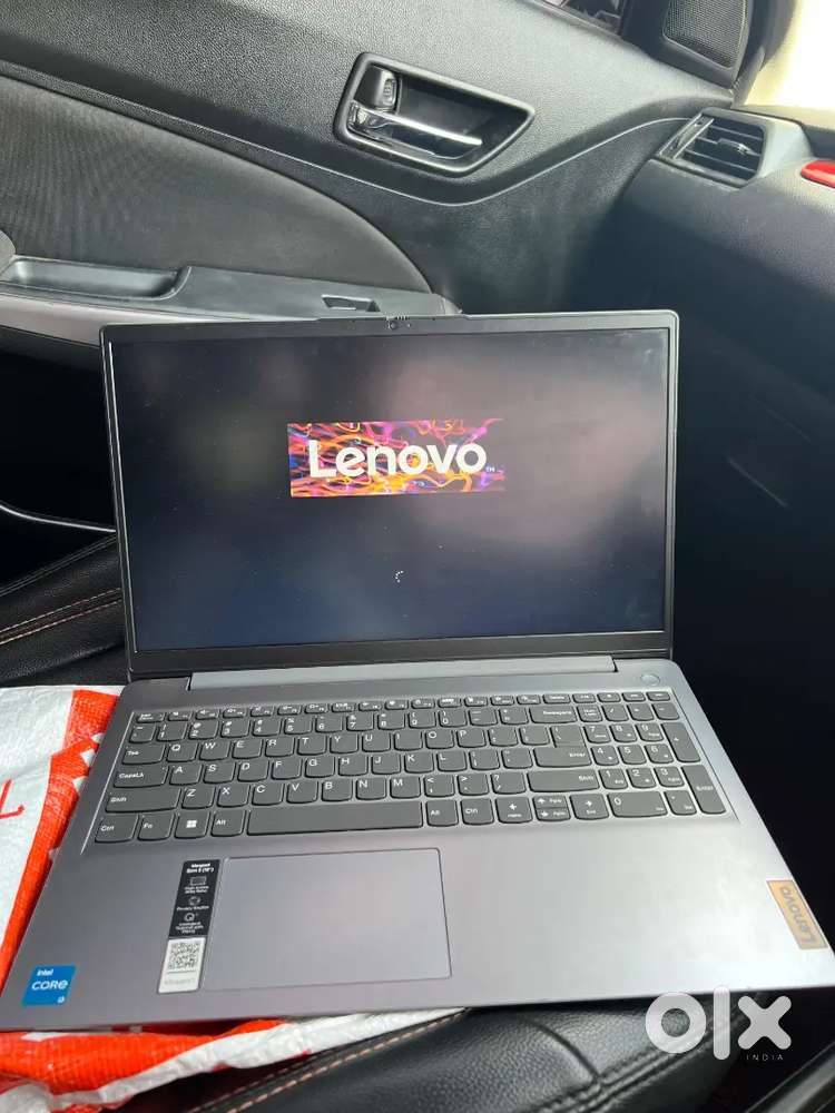 LENOVO SLIM 3