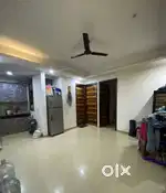 Single Room for Female In 2 BHK In Noida sector 104