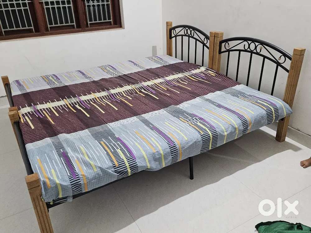 Pg room/ladies hostel/pg/hostel for girls at 7th mile, taliparamb