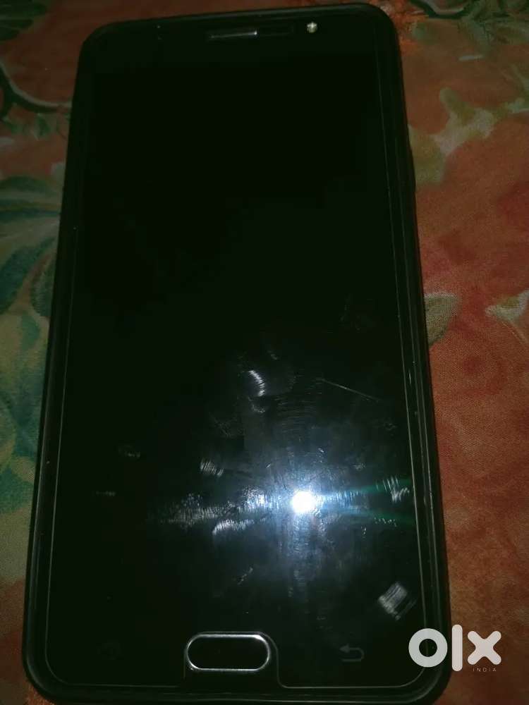 Samsung j7 max