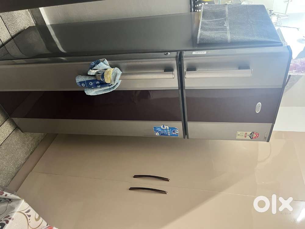 Whirlpool Double Door fridge