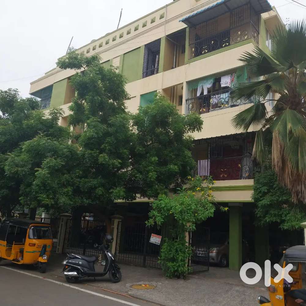 KILPAUK  FLAT FOR SALE