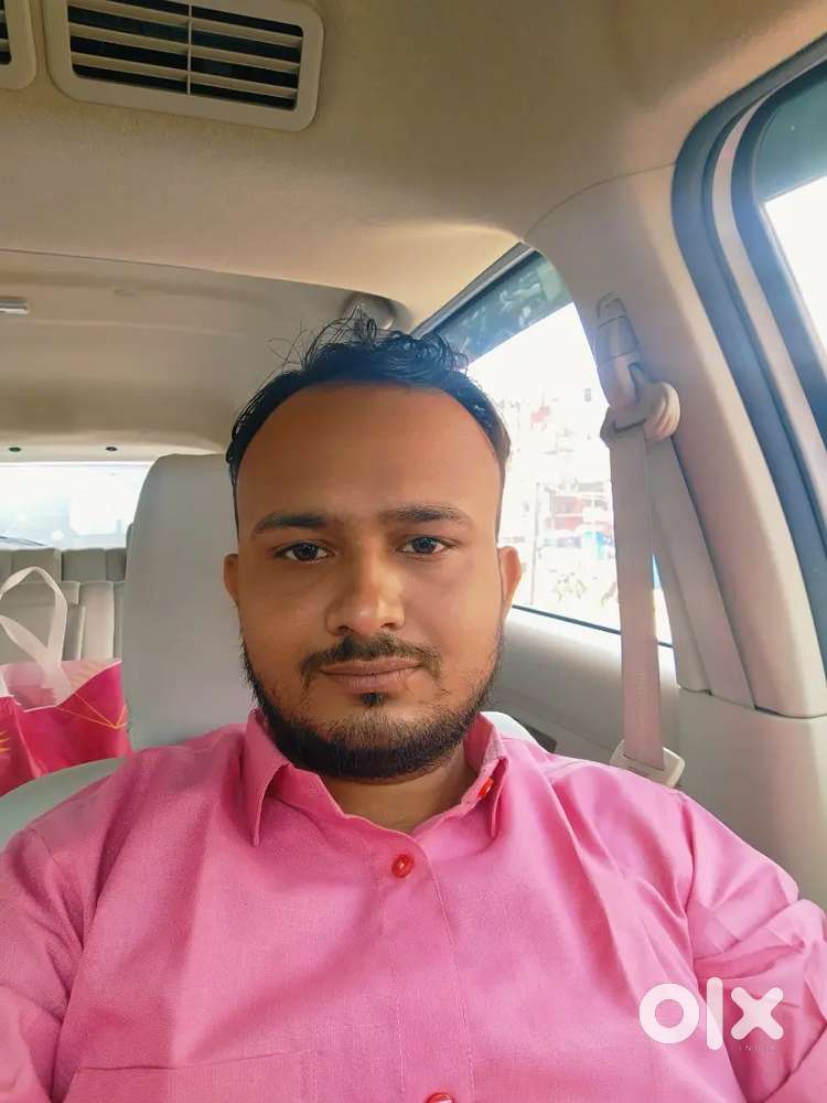 जिसको ड्राइवर की आवश्यकता है वह संपर्क करें  चलाने के लिए