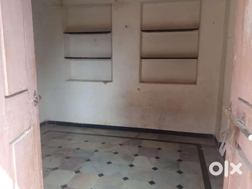 Single Room For Single Decent Person