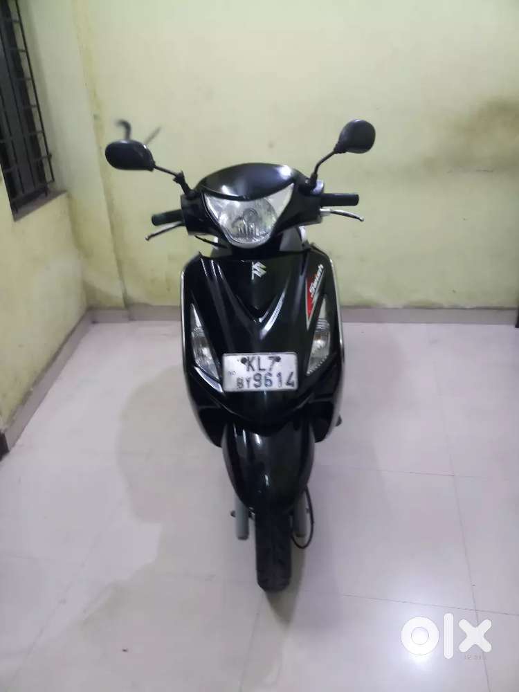 Single Lady owner new insurance all papers clear good condition