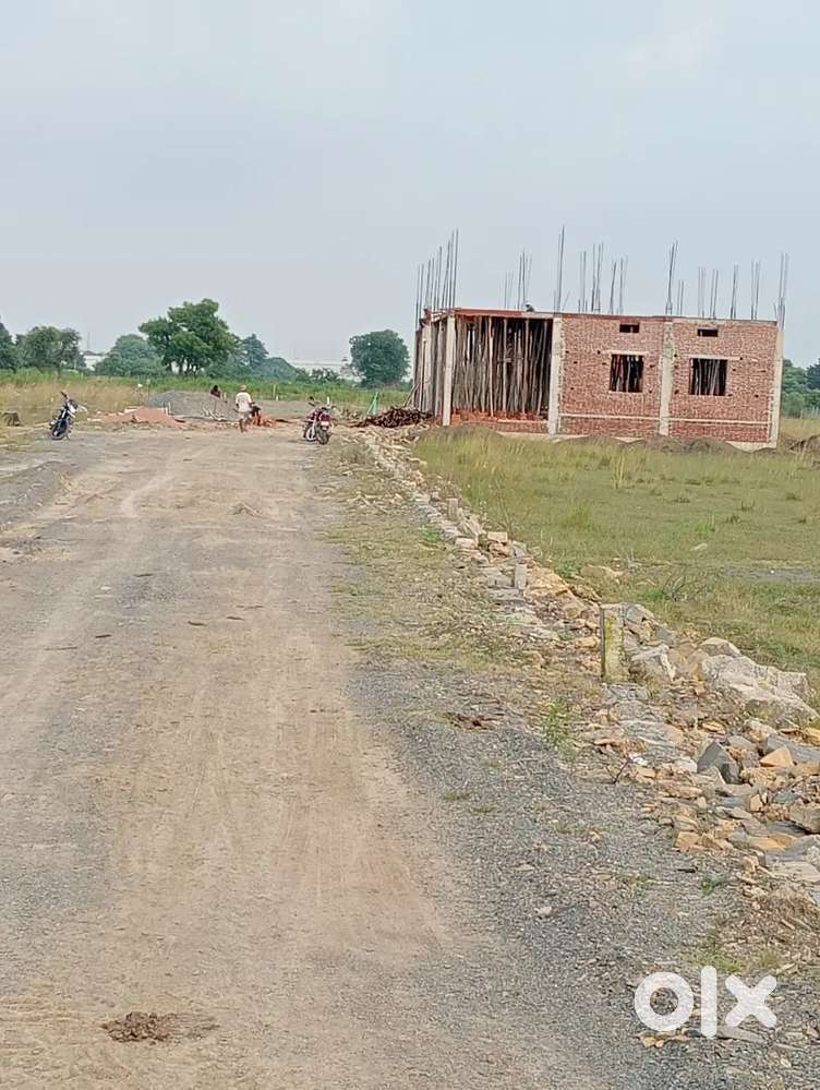 A4 cinema ke pass bijli suvidha ke saath plot