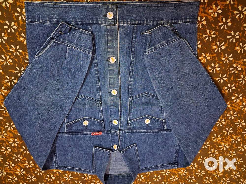 Pre-Loved Apparel Sale! Shirts, T-Shirts, Pant & Jeans Jacket