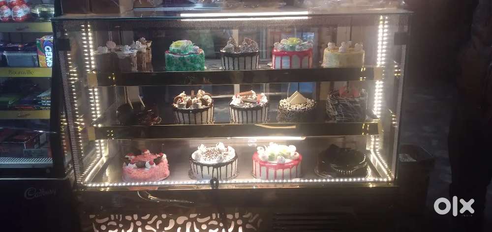 Male staff member required for bakery and confectionery shop